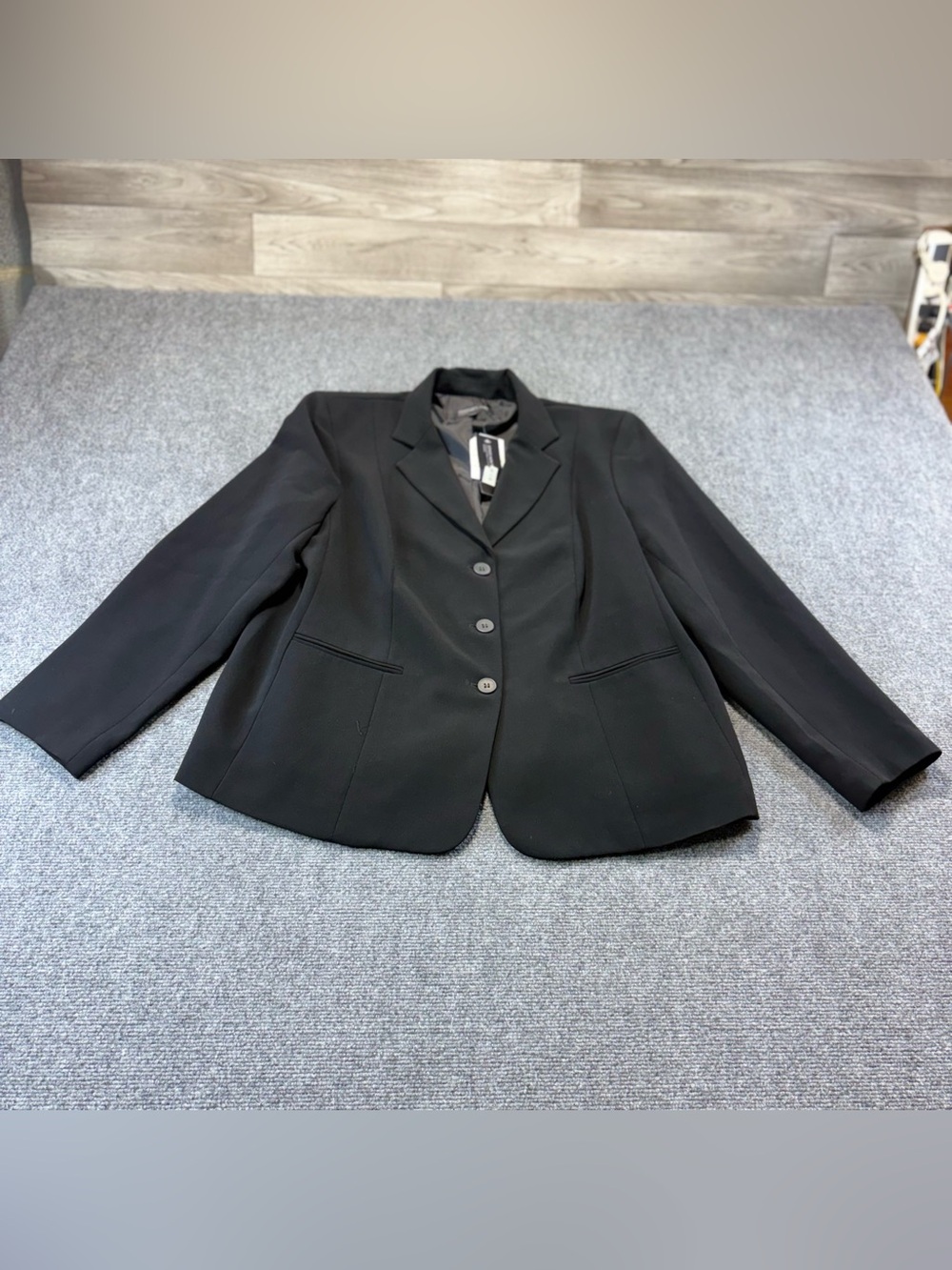 Jones New York Collection Platinum Woman 18W Black 3-Button Career
Blazer Jacket